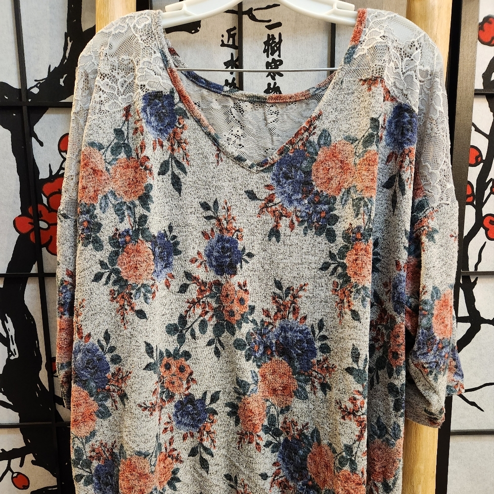 Torrid floral super soft sweatshirt